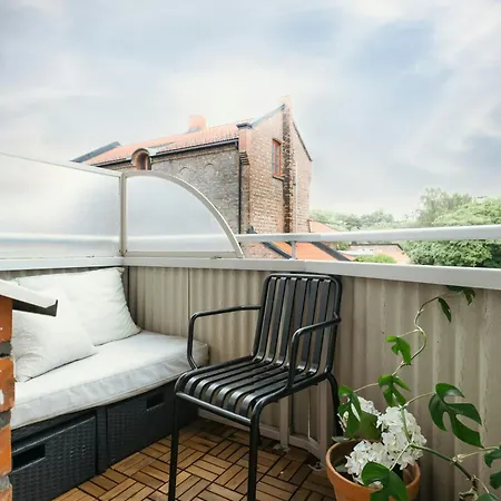 Apartament Bright Flat With A Considered Layout In *