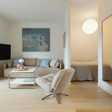 Apartament Bright Flat With A Considered Layout In